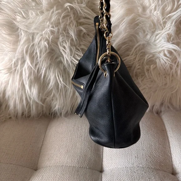 Nolley’s Japan Black Pebbled Leather Shoulder Bag - Minimalist Gold Chain - Picture 5 of 9